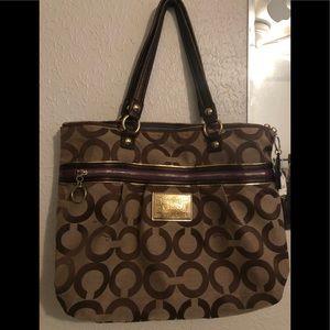 Signature Coach bag